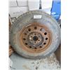 Image 1 : FORD TIRE ON RIM (275-65-18) *WRANGLER*