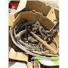 Image 6 : PALLET OF MISC TOOLS AND CHAINS