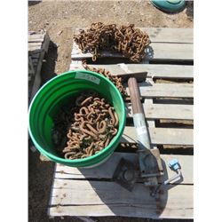 LOT INCLUDING TRACTOR CHAINS AND TRAILER JACK