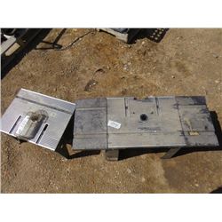 ROUTER LOT (ROUTER AND 2 ROUTER TABLES)