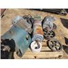 Image 5 : PALLET LOT INCLUDING ELECTRIC MOTORS AND PULLEYS