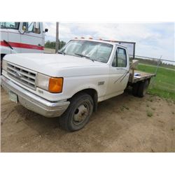 1990 FORD F350 (FLAT DECK, 5 SPEED) *NEEDS STARTER* (2FDKF37H6LCB22780)