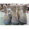 Image 2 : LOT OF 10 BOWLING PINS