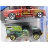 Image 2 : LOT OF 2 GIFT PACK HOTWHEEL VEHICLES (10 VEHICLES IN TOTAL)