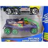 Image 4 : LOT OF 2 GIFT PACK HOTWHEEL VEHICLES (10 VEHICLES IN TOTAL)