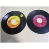 Image 2 : LOT OF RECORDS (SIZE 45) *THE HOLLIES, JOEY DEE, JOHN PHILLIPS, PETER AND GORDON & LEAPY LEE*