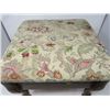 Image 3 : NICE TAPESTRY FOOTSTOOL (LIFT TOP) *STORAGE, DECORATIVE DESIGN*