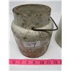 Image 2 : LOT OF 2 CROCKERY PICKLE JUGS (3/4 AND 1/2 GALLON)