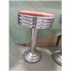 Image 2 : LOT OF 2 DINNER STOOLS