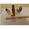 Image 1 : BLOWN GLASS MINIATURE ROOSTER AND CERAMIC ROOSTERS