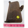 Image 2 : CAST IRON MOWER LID (MCCORMICK) *HAMILTON, CANADA*