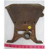 Image 2 : CAST IRON DRILL ENDS (MASSEY HARRIS COMPANY)