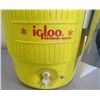 Image 2 : IGLOO COOLER WITH DIXIE CUP HOLDER