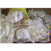 Image 1 : LOT OF 20+ DOILIES AND CHILD'S CROCHET APRON