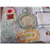 Image 3 : LOT OF 10+ DOILIES AND EMBROIDERED COTTON