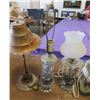 Image 2 : LOT OF ELECTRIC LAMPS (COPPER, GLASS, ETC)