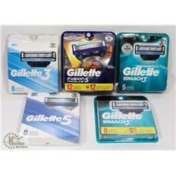 BAG OF ASSORTED RAZOR BLADE REPLACEMENT HEADS