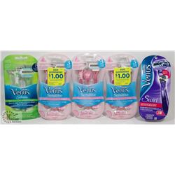 BAG OF ASSORTED RAZORS