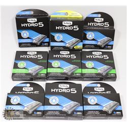 BAG OF ASSORTED RAZORS