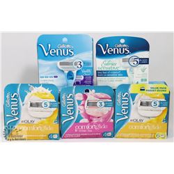 BAG OF ASSORTED REPLACEMENT RAZOR HEADS