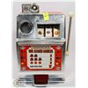 Image 1 : VINTAGE DECORATIVE SLOT MACHINE