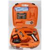 Image 1 : PASLODE IMPULSE CORDLESS NAILER, 2 BATTERIES AND