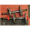 Image 1 : PAIR OF HAND WEIGHTS (5 LBS EACH)