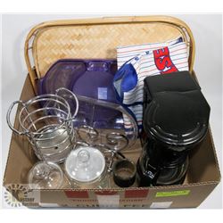 BOX W/HOUSEHOLD ITEMS INCL. 2 WICKER