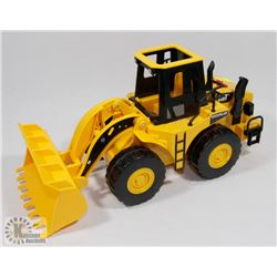 LIGHTS, SOUNDS, MOVEMENT CATERPILLAR LOADER TOY