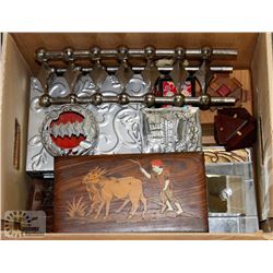 ASSORTED DECORATIVE BOXES