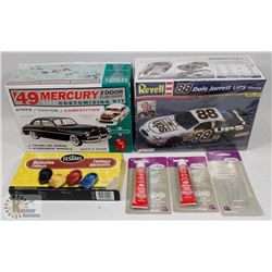 FLAT OF 2 MODEL KITS AMT 1949