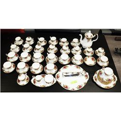 75PC ROYAL ALBERT OLD COUNTRY ROSES FINE BONE CHINA