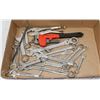 Image 1 : ESTATE FLAT OF ASSORTED WRENCHES,