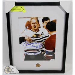 AUTOGRAPHED BOBBY HULL PIC W/COA