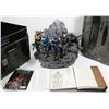 Image 1 : HALO REACH LEGENDARY EDITION, STATUE AND BOOK