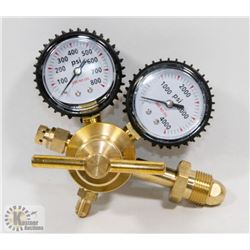 NEW IN BOX PRESSURE GAUGE