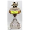 Image 1 : ANTIQUE OIL LAMP.