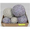 Image 1 : FLAT OF ASSORTED WOOL