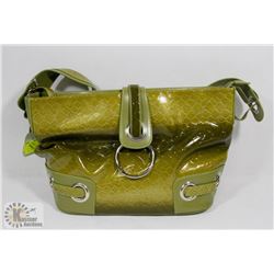 GREEN PRINCESS FLORENCE SNAKE SKIN STYLE PURSE