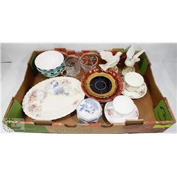 ASSORTED ANTIQUES AND COLLECTIBLES