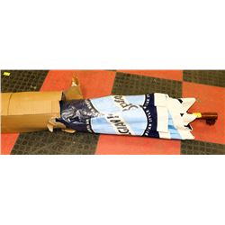 MOLSON CANADIAN OUTDOOR UMBRELLA