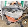 Image 1 : RIDGID VACUUM