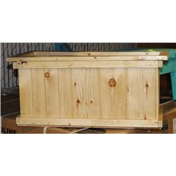 PINE PLANTER 27' X 11' X 12'