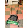 Image 1 : SCOTTS CLASSIC 20" PUSH MOWER.