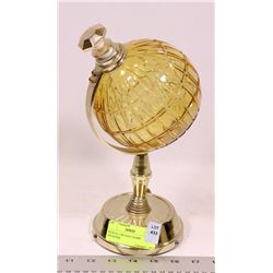 MUSICAL VINTAGE GLOBE DECANTER