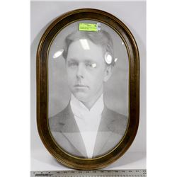 CONVEX ANTIQUE BUBBLE GLASS FRAMED PICTURE