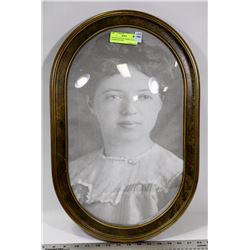 CONVEX ANTIQUE BUBBLE GLASS FRAMED PICTURE