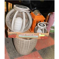 WICKER POT WITH 3 LANTERNS