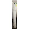 Image 1 : SET OF 4 GARAGE/SHOP FLUORESCENT LIGHTS