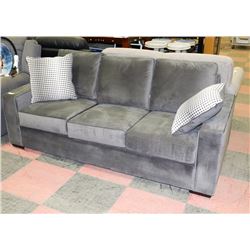 GREY FABRIC SOFA WITH ACCENT CUSHIONS